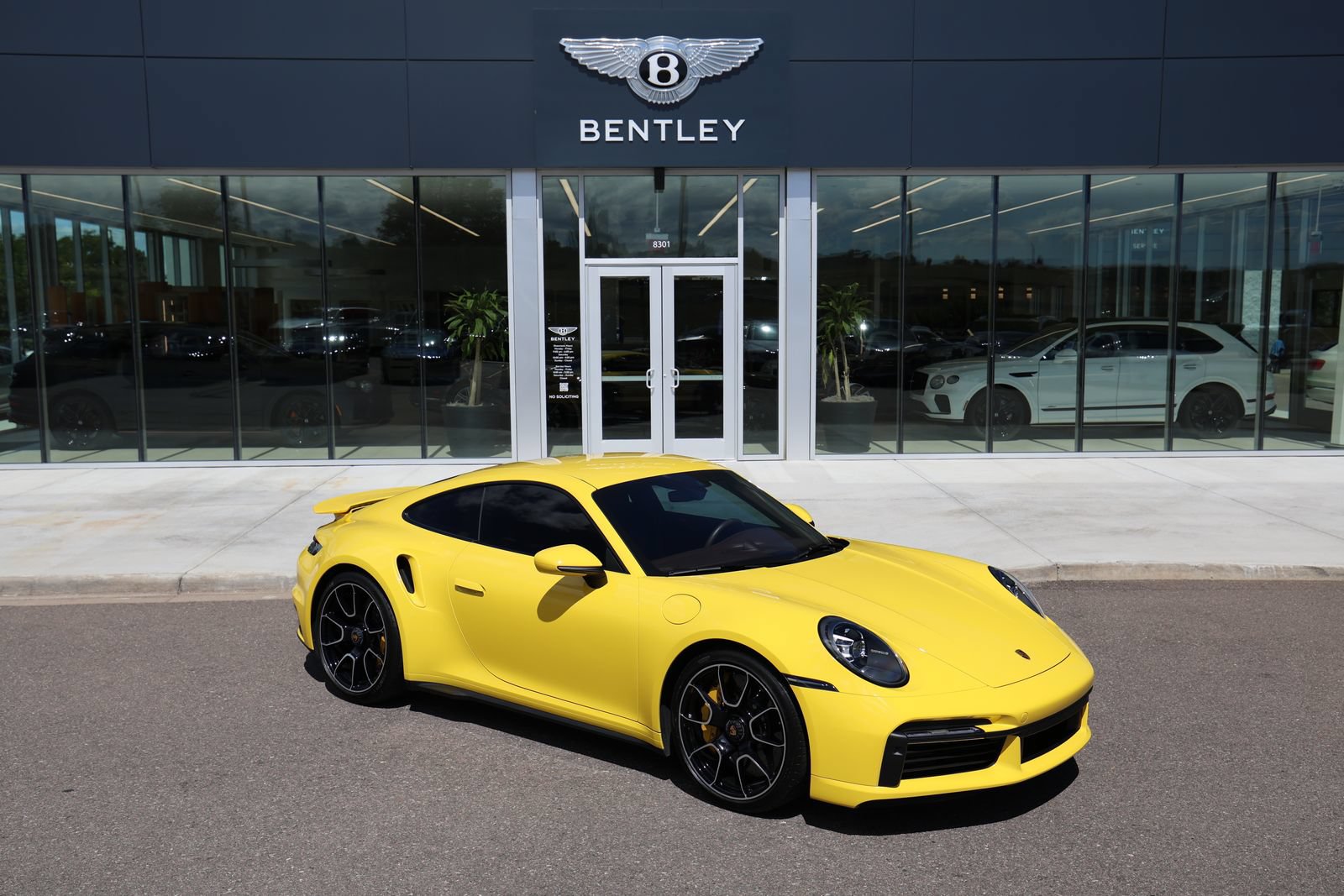 Used 2022 Porsche 911 Turbo S AWD/4WD image 15