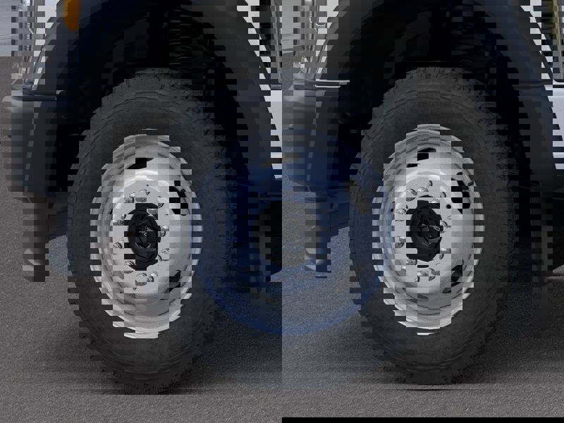 New 2026 Ford F550 4x4 Supercab Super Duty image 19