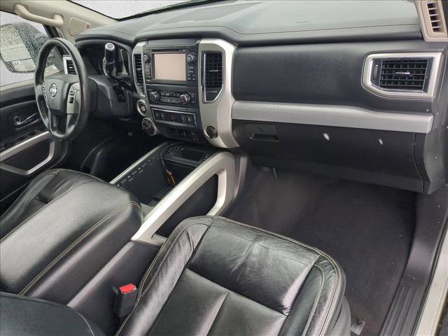 Used 2017 Nissan Titan PRO-4X w/ Pro-4x Convenience Package image 27