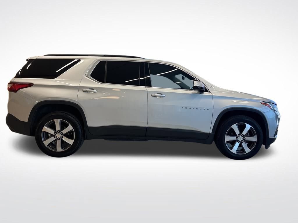 Used 2019 Chevrolet Traverse LT w/ LT Premium Package image 6