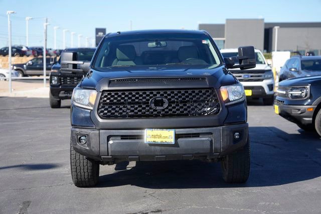 Used 2016 Toyota Tundra Limited w/ Limited Premium Package image 3