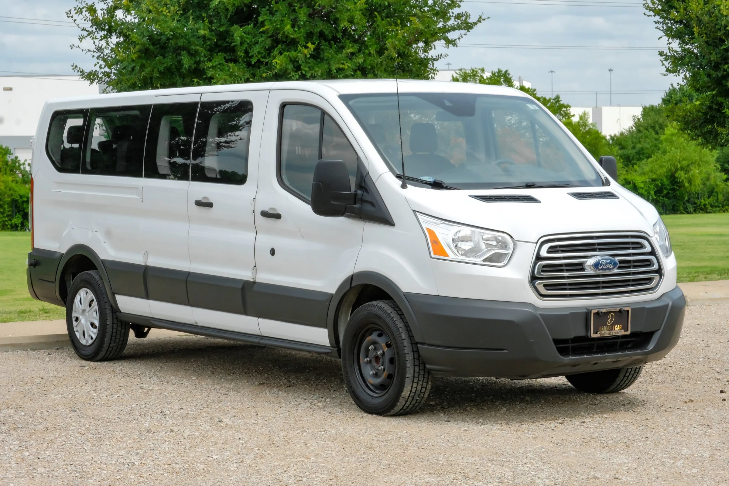 Used 2018 Ford Transit 350 XLT RWD image 7