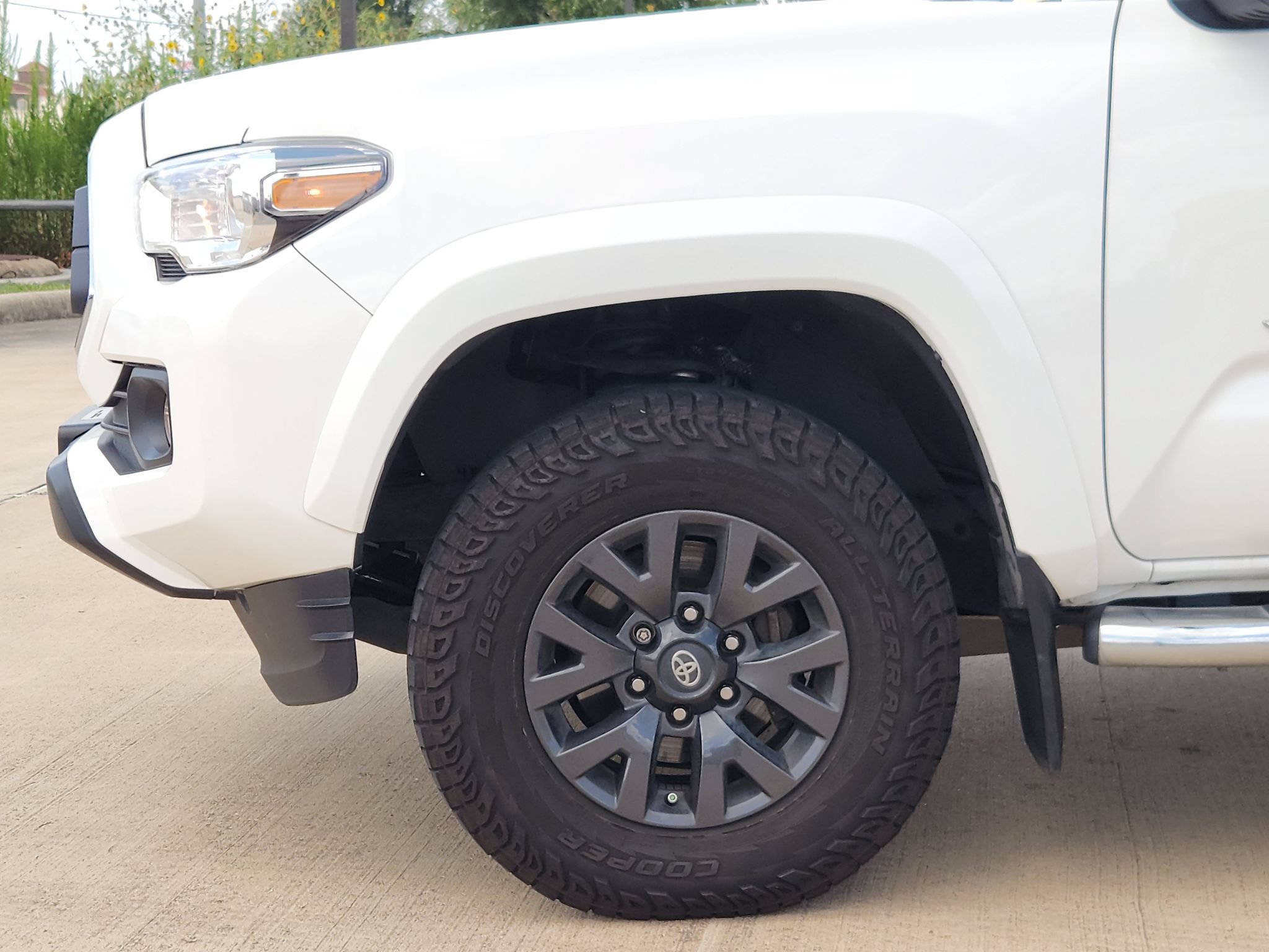 Used 2023 Toyota Tacoma SR5 RWD image 7