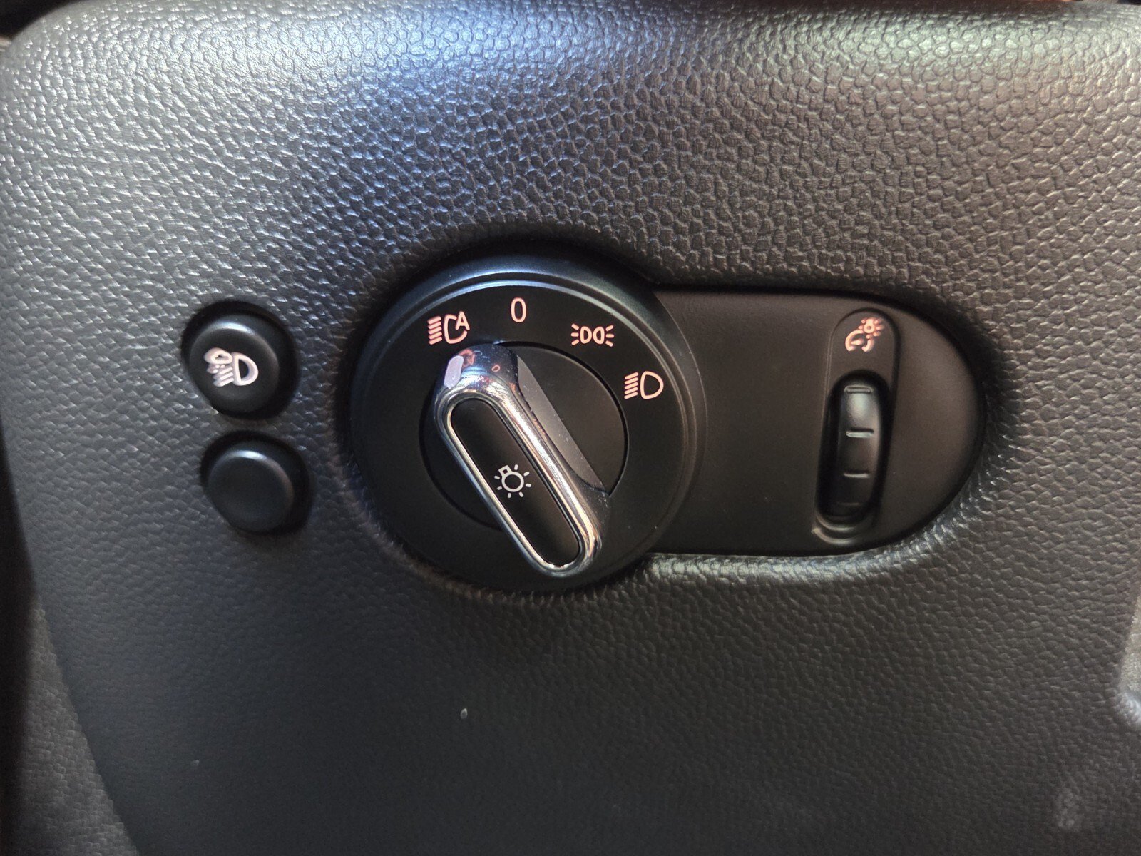 Certified 2024 MINI Cooper S FWD image 21