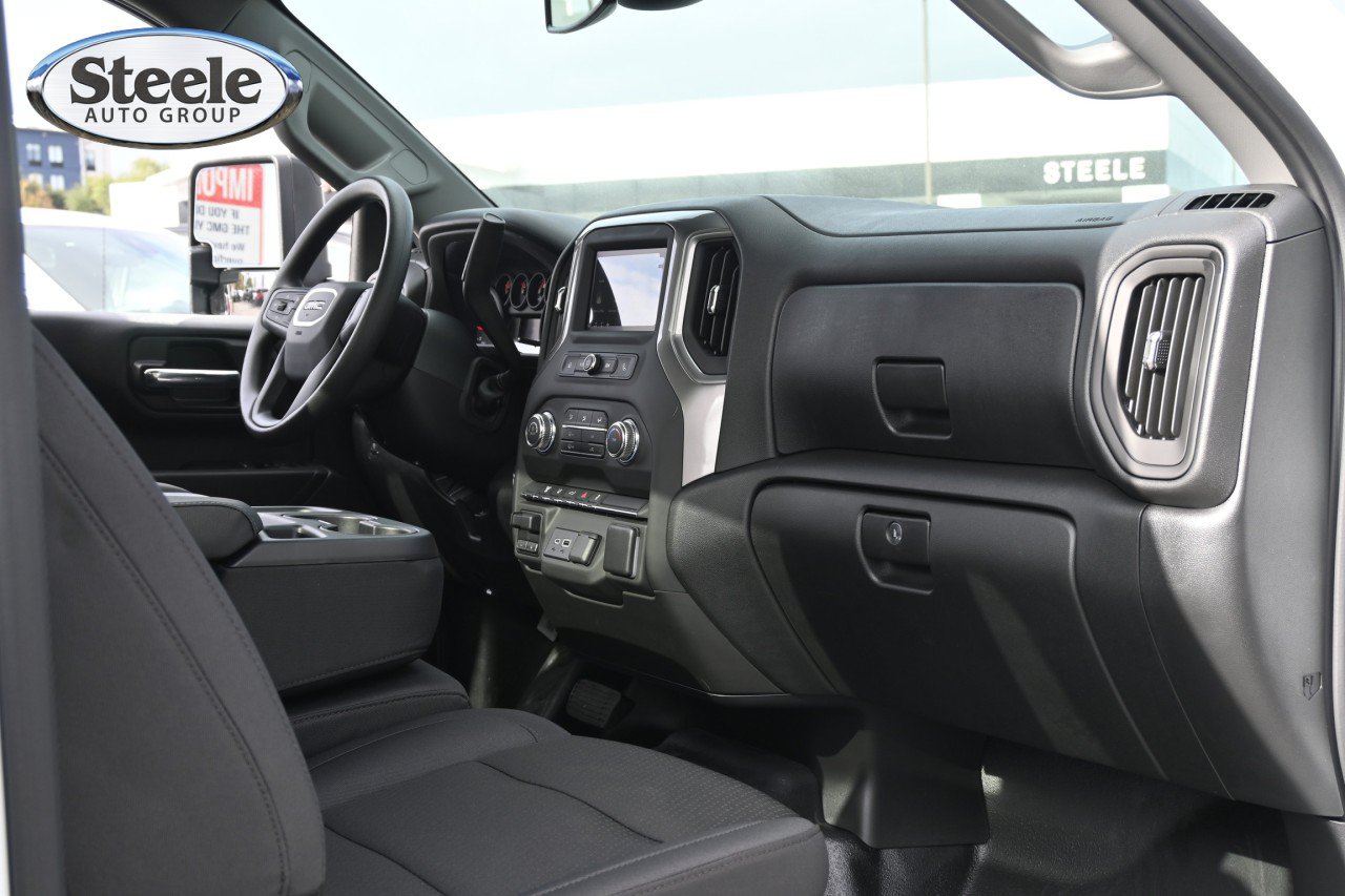 New 2026 GMC Sierra 3500 Pro AWD/4WD image 20