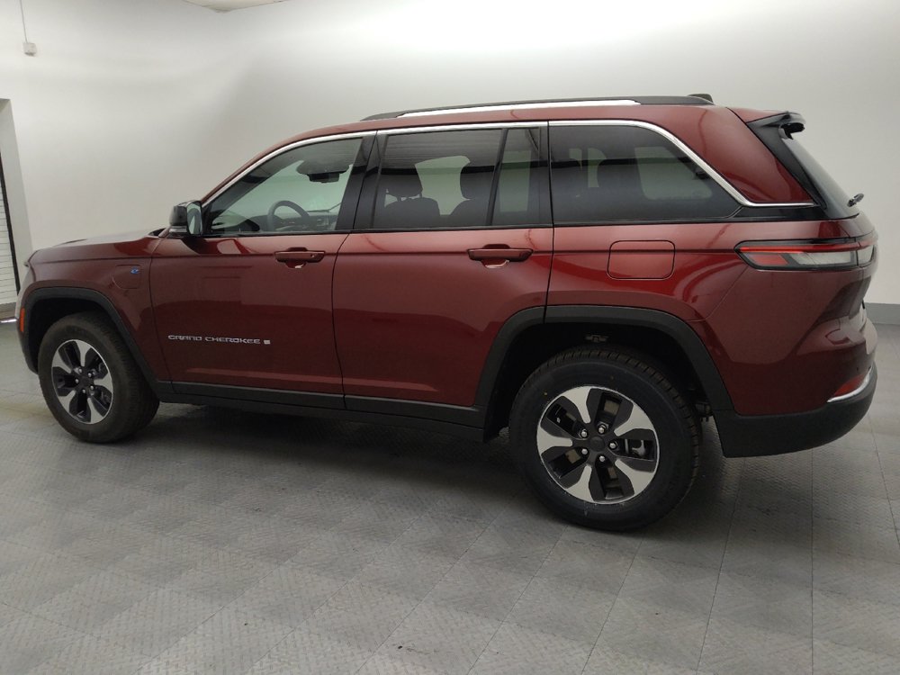 Used 2023 Jeep Grand Cherokee 4WD 4xe w/ Luxury Tech Group II image 3