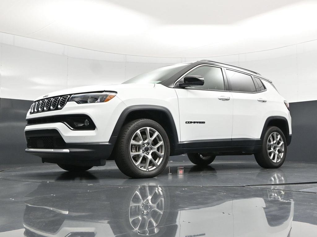 Used 2025 Jeep Compass Limited AWD/4WD image 57