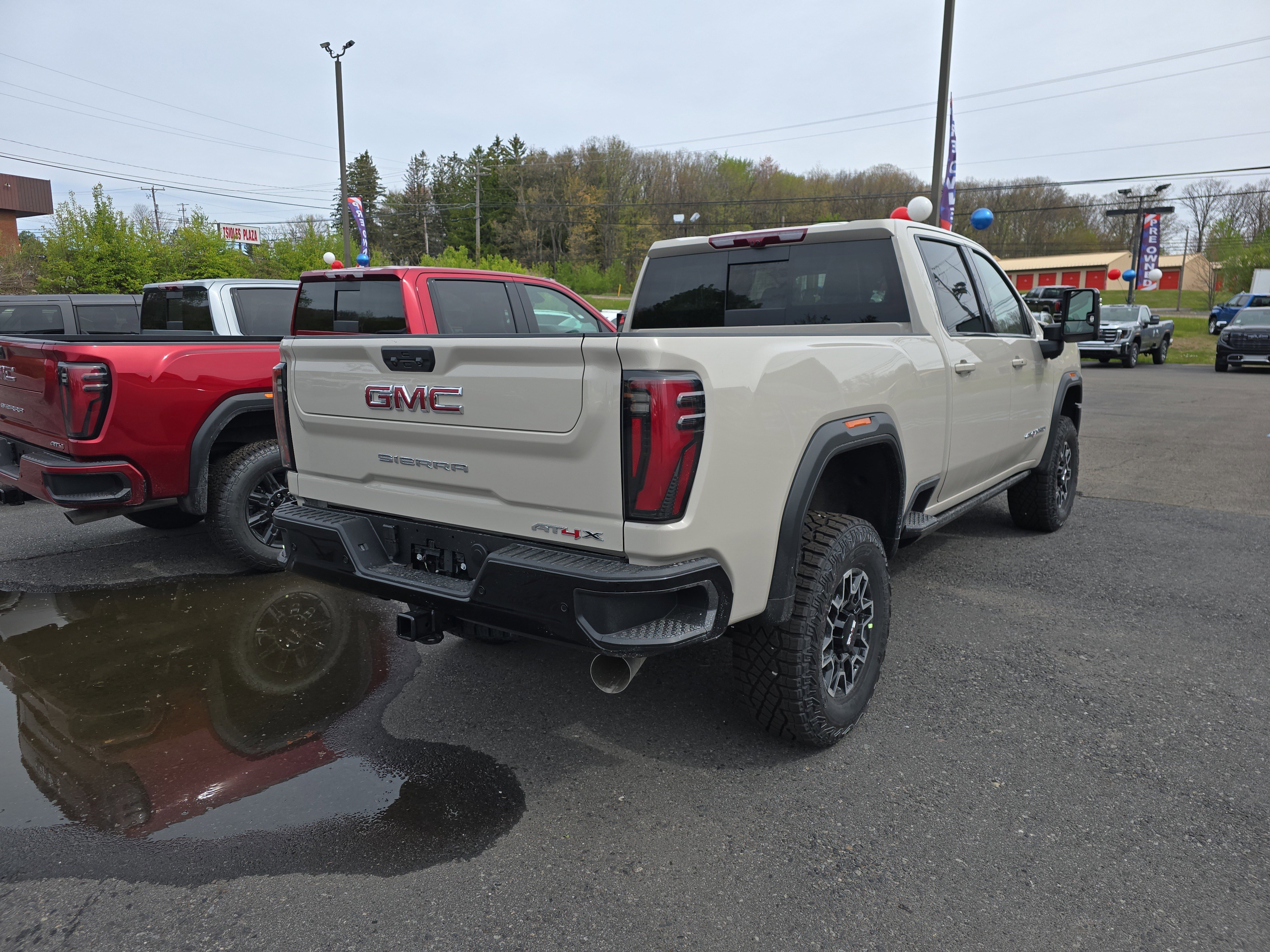 New 2026 GMC Sierra 2500 AT4X w/ LPO, Black Badging Package AWD/4WD video 3