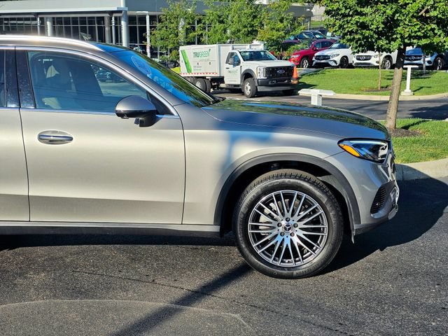 Used 2023 Mercedes-Benz GLC 300 4MATIC image 6