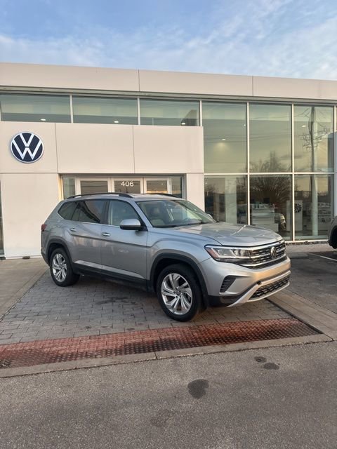 Used 2021 Volkswagen Atlas SE image 2