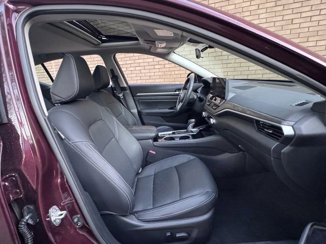 Used 2024 Nissan Altima 2.5 SL image 11
