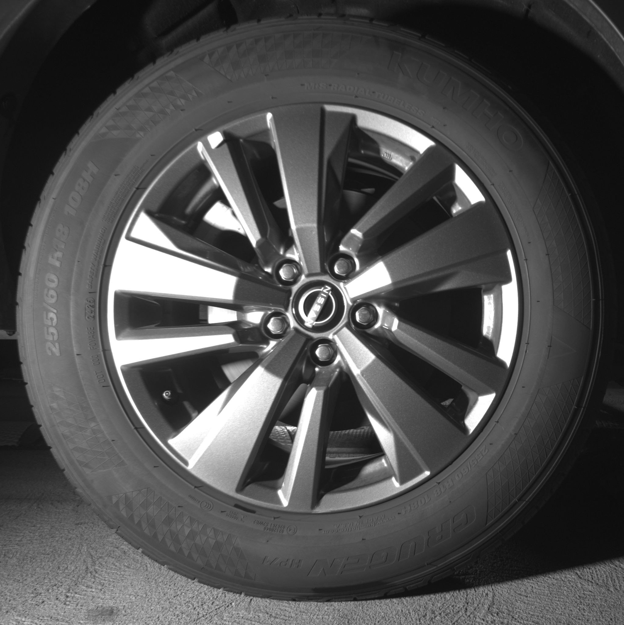 Used 2025 Nissan Pathfinder SV FWD image 15