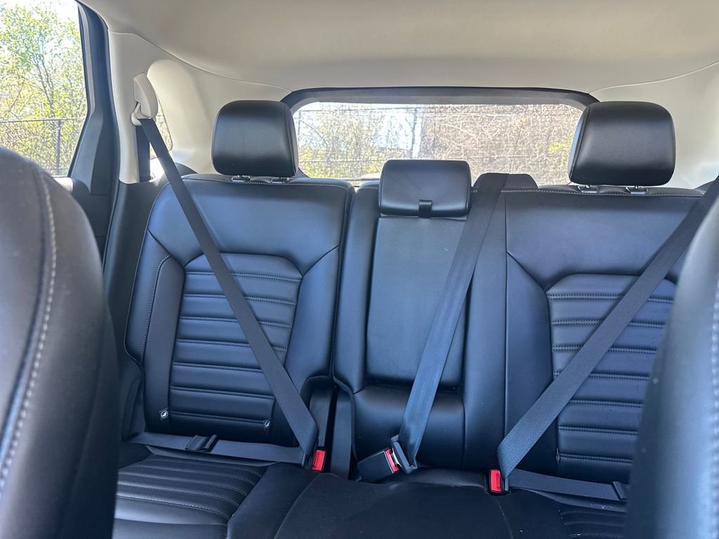 Used 2020 Ford Edge SEL w/ Cold Weather Package AWD/4WD image 7