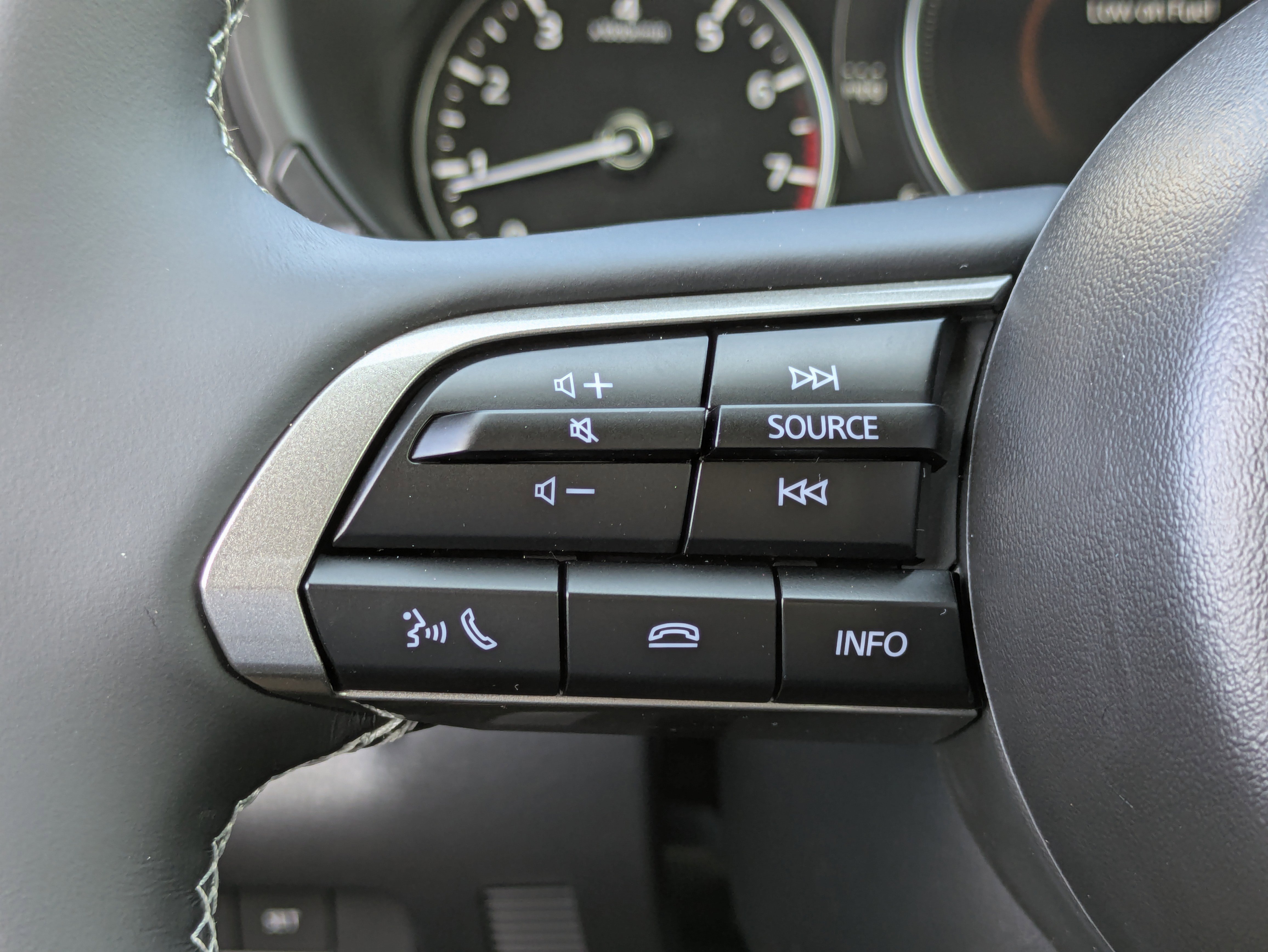 New 2026 MAZDA CX-30 AWD Aire Edition image 23