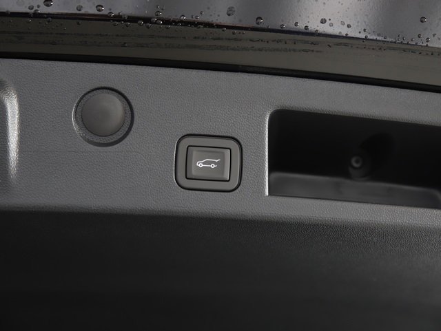 New 2025 Chevrolet Equinox LT w/ Convenience Package II image 12