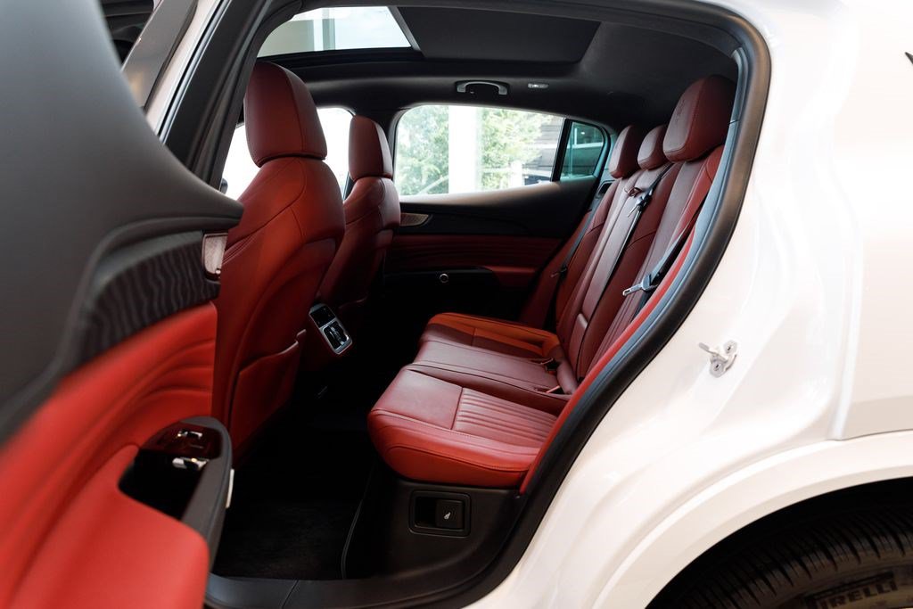 Certified 2023 Maserati Grecale Modena AWD/4WD image 24