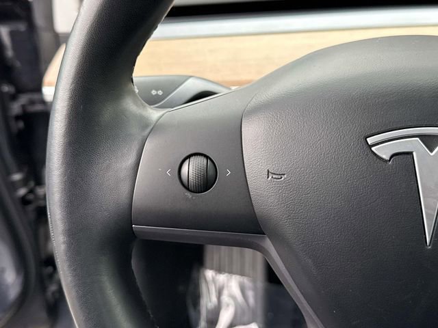 Used 2018 Tesla Model 3 Performance image 21