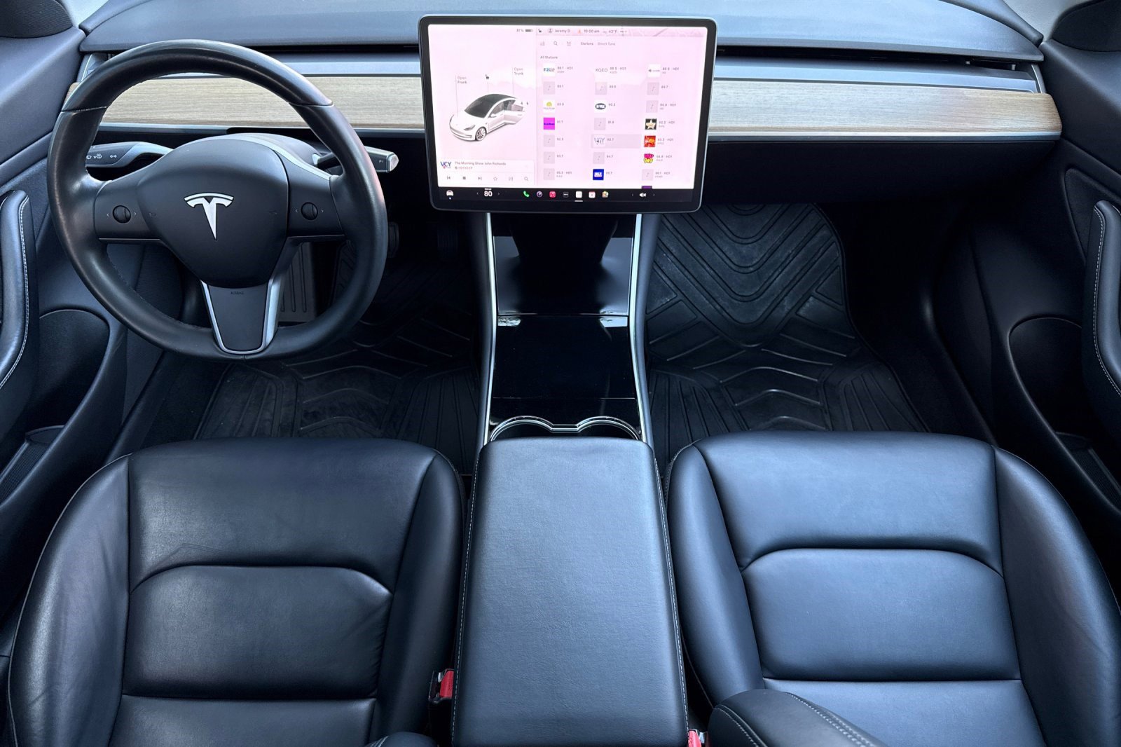 Used 2019 Tesla Model 3 Standard Range image 17