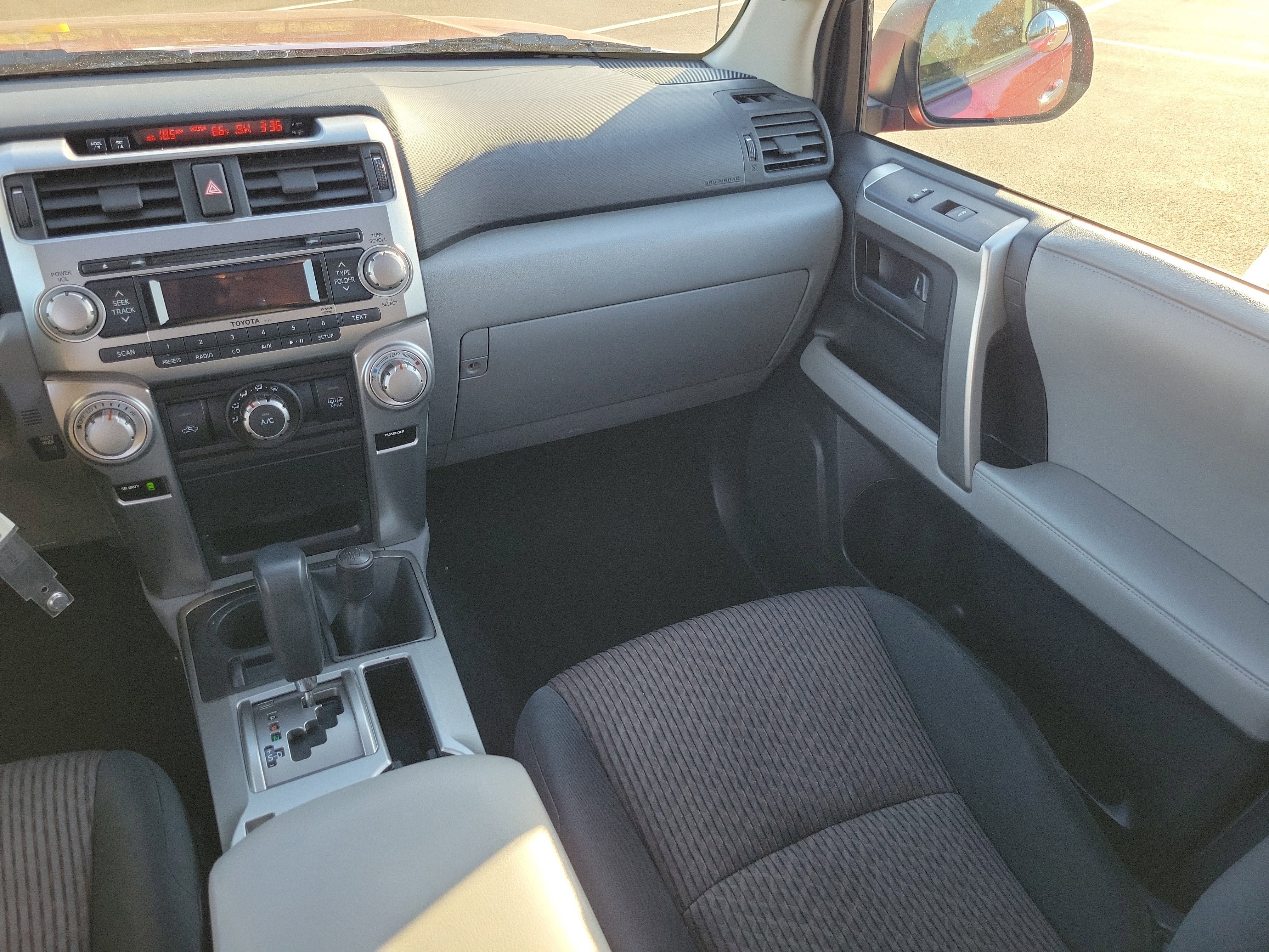 Used 2011 Toyota 4Runner SR5 image 15