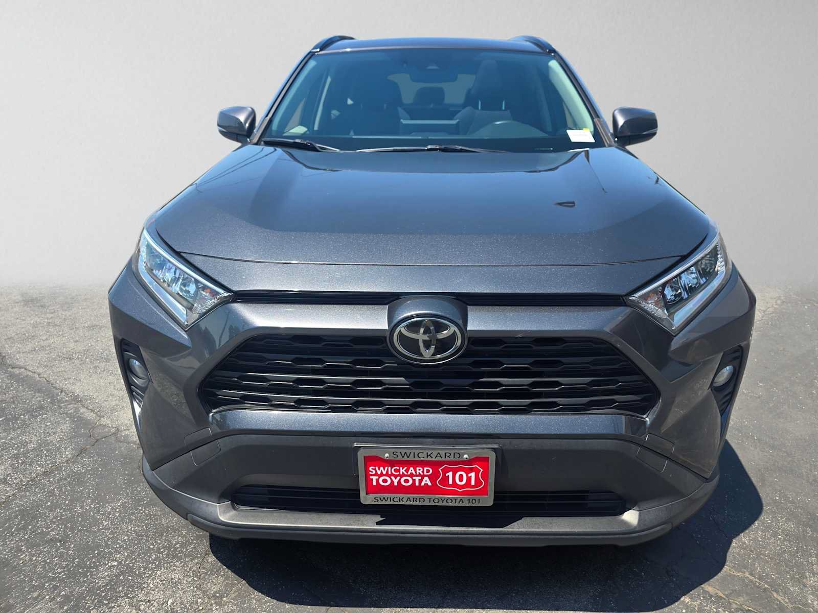 Used 2020 Toyota RAV4 XLE w/ Convenience Package AWD/4WD image 8