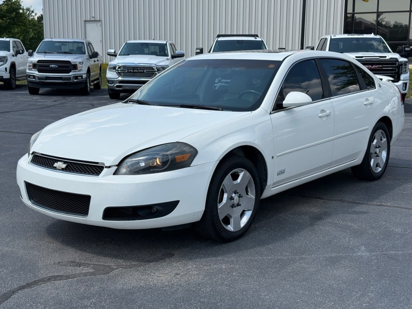 Used 2007 Chevrolet Impala SS w/ Convenience Package FWD image 4