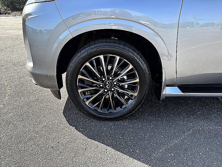 Used 2026 INFINITI QX80 Autograph w/ Premium Cargo Package AWD/4WD image 8