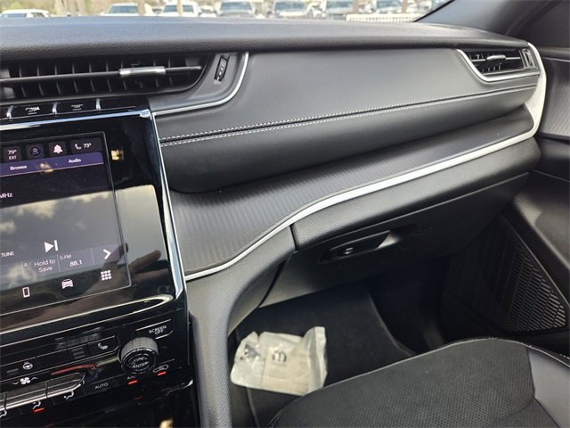 Certified 2025 Jeep Grand Cherokee Altitude image 27