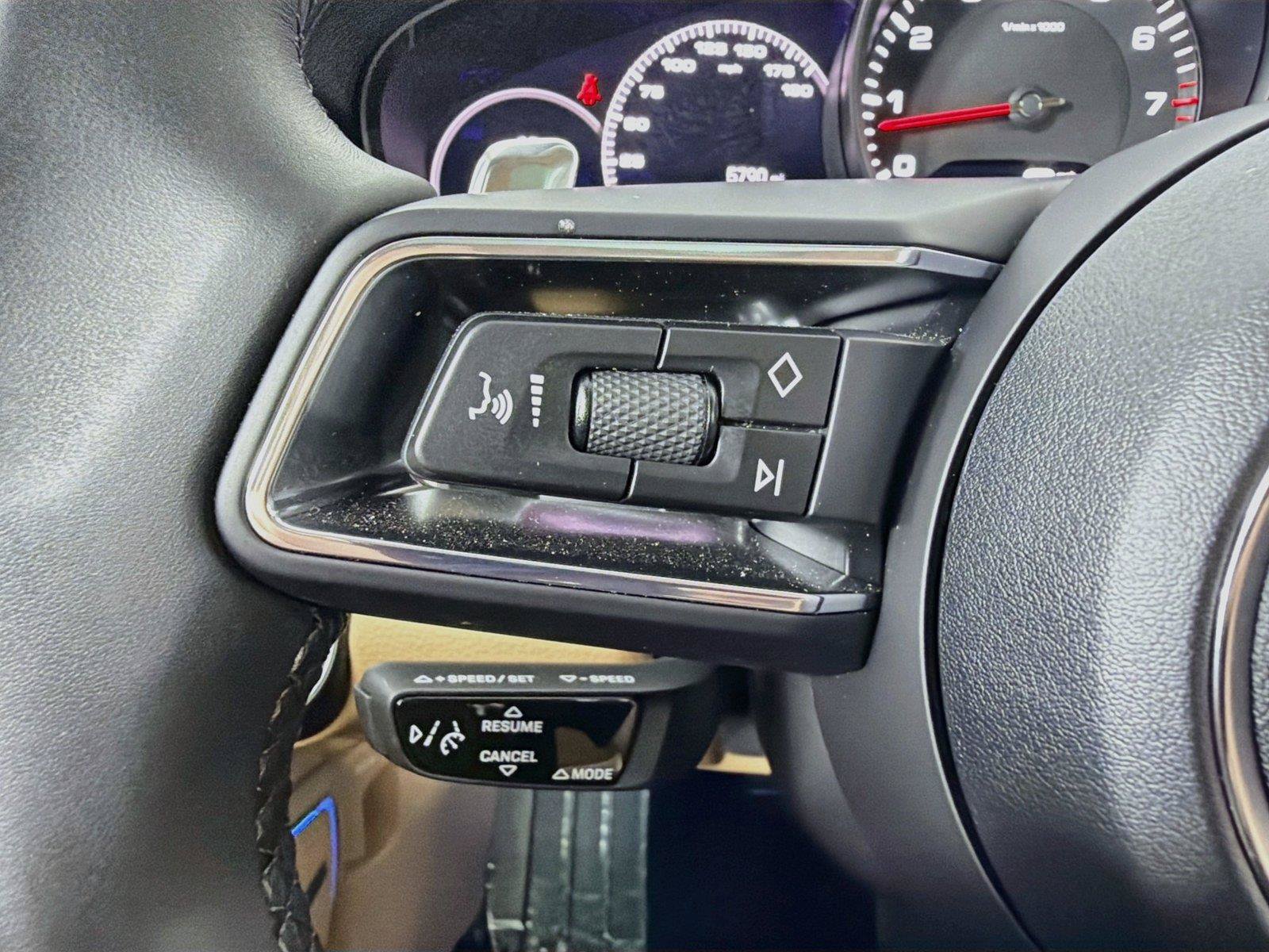 Certified 2022 Porsche Panamera 4 AWD/4WD image 14