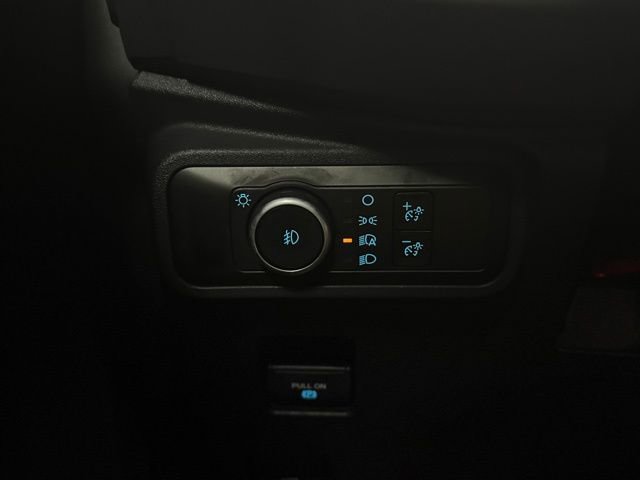 Used 2025 Ford Bronco Badlands image 32