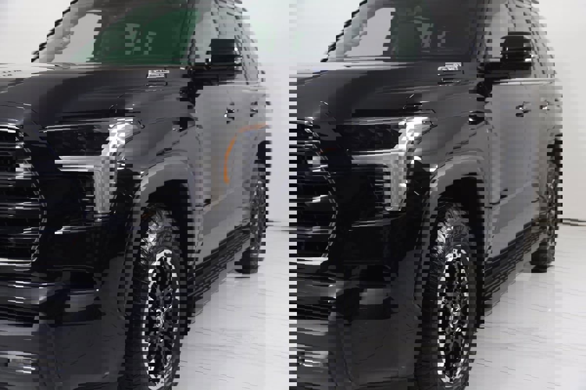 Used 2024 Toyota Sequoia Limited image 77