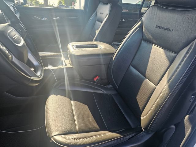Used 2024 GMC Yukon Denali RWD image 20