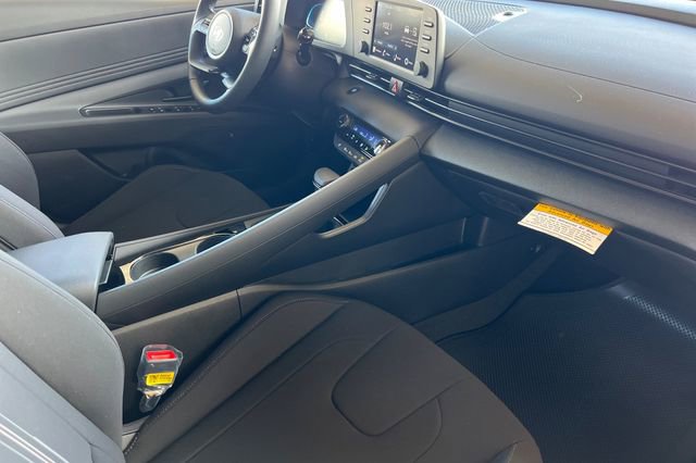 New 2026 Hyundai Elantra SEL Sport Premium FWD image 15