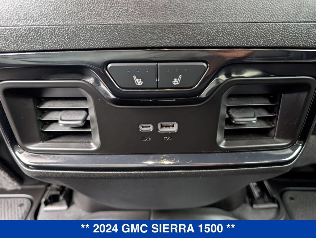 Used 2024 GMC Sierra 1500 AT4 w/ Technology Package AWD/4WD image 17
