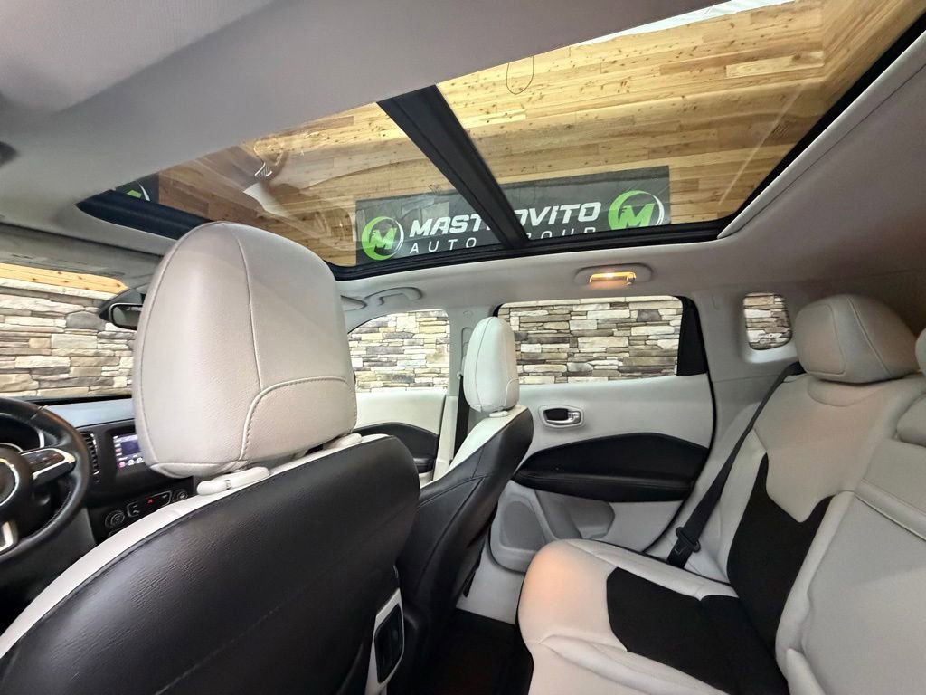 Used 2018 Jeep Compass Latitude w/ Popular Equipment Group AWD/4WD image 26