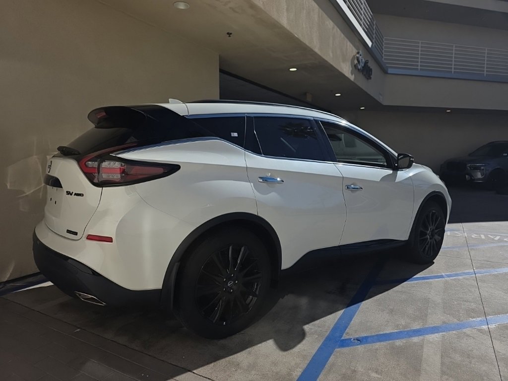 Used 2024 Nissan Murano SV w/ SV Midnight Edition Package image 3