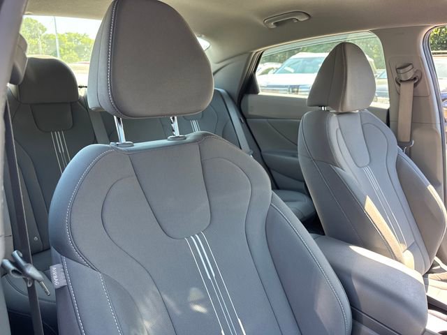 Used 2024 Hyundai Elantra SEL FWD image 24
