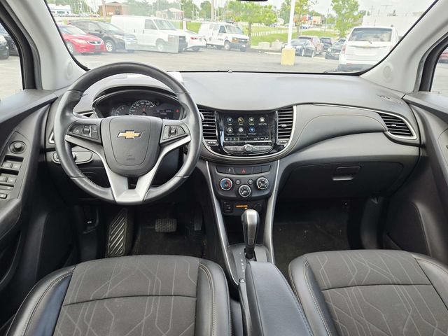Used 2018 Chevrolet Trax LT w/ LT Convenience Package FWD image 6