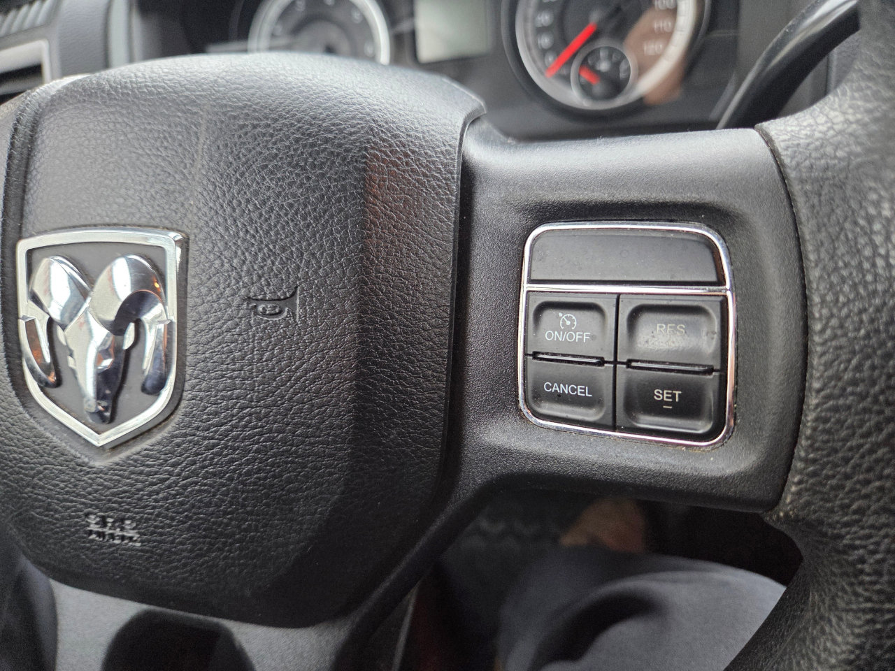 Used 2014 RAM 1500 Express image 12