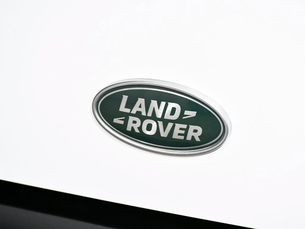 Used 2023 Land Rover Defender 90 X-Dynamic SE AWD/4WD image 90