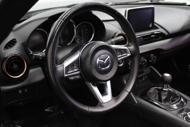Used 2016 MAZDA MX-5 Miata Club w/ Brembo/BBS Package RWD image 12