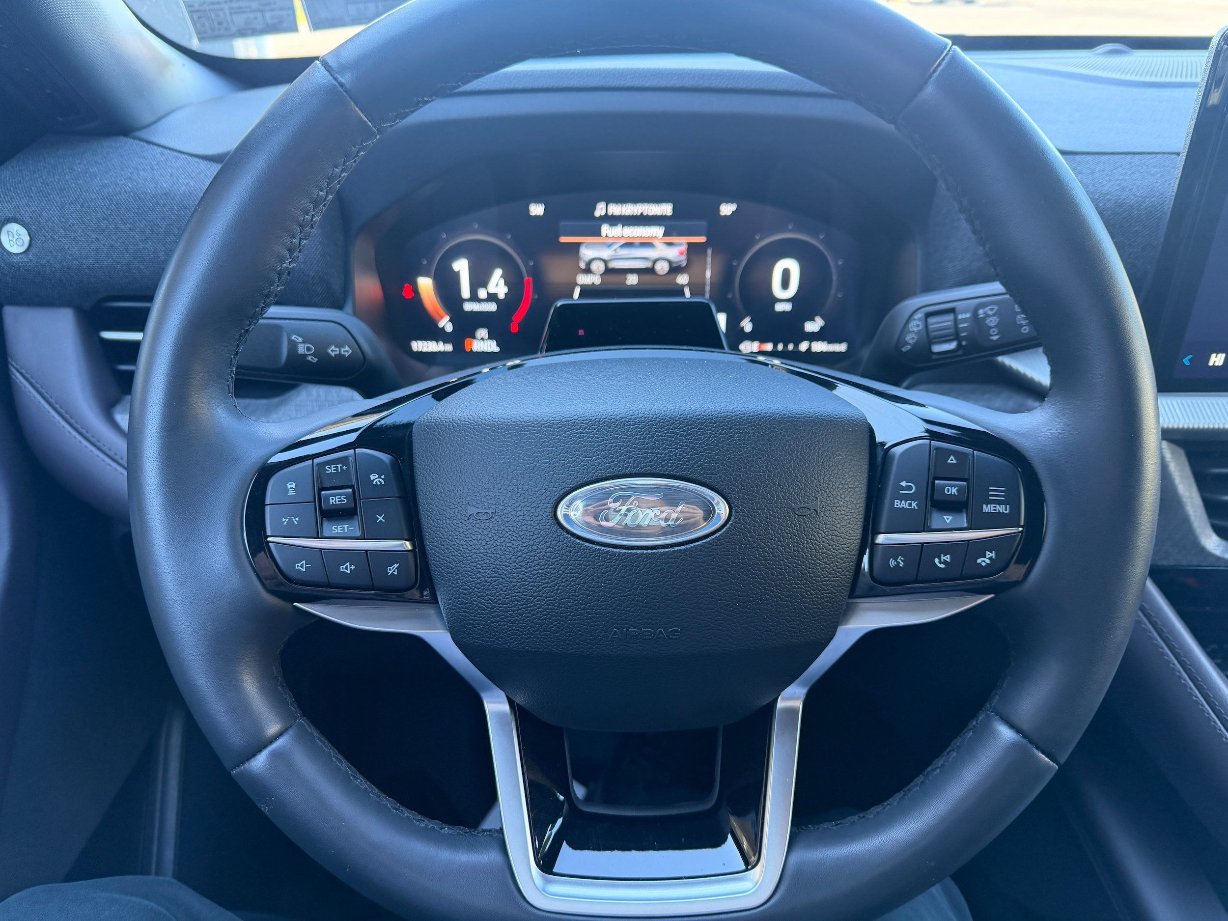 Certified 2025 Ford Explorer Platinum w/ Ultimate Package AWD/4WD image 26