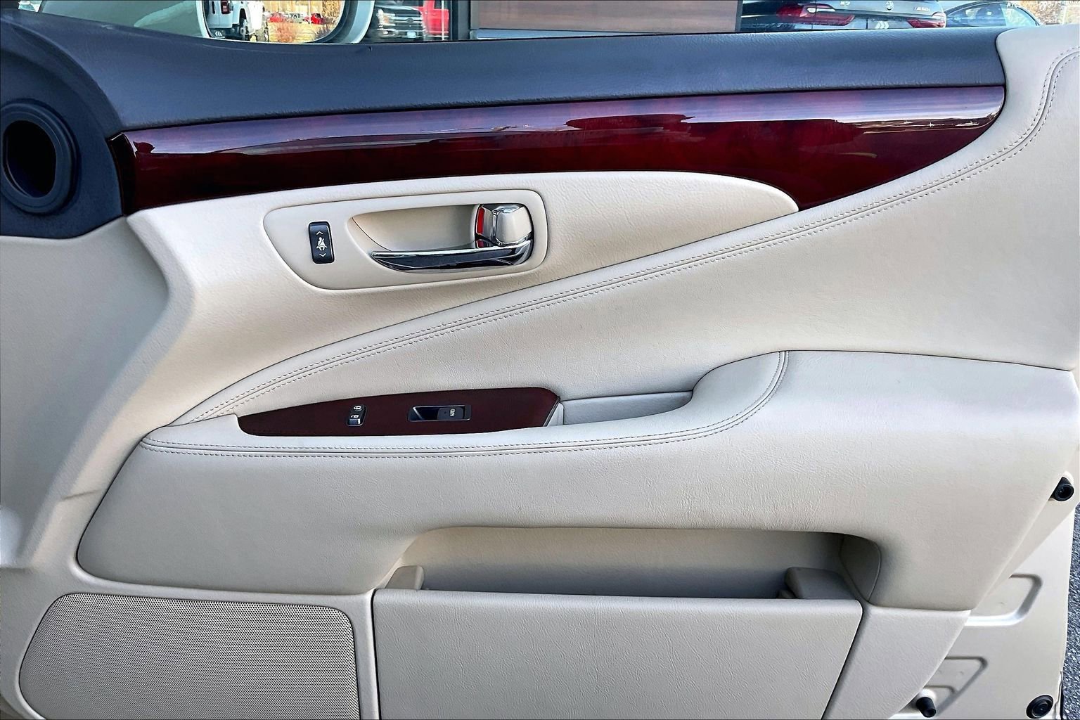 Used 2007 Lexus LS 460 L RWD image 21