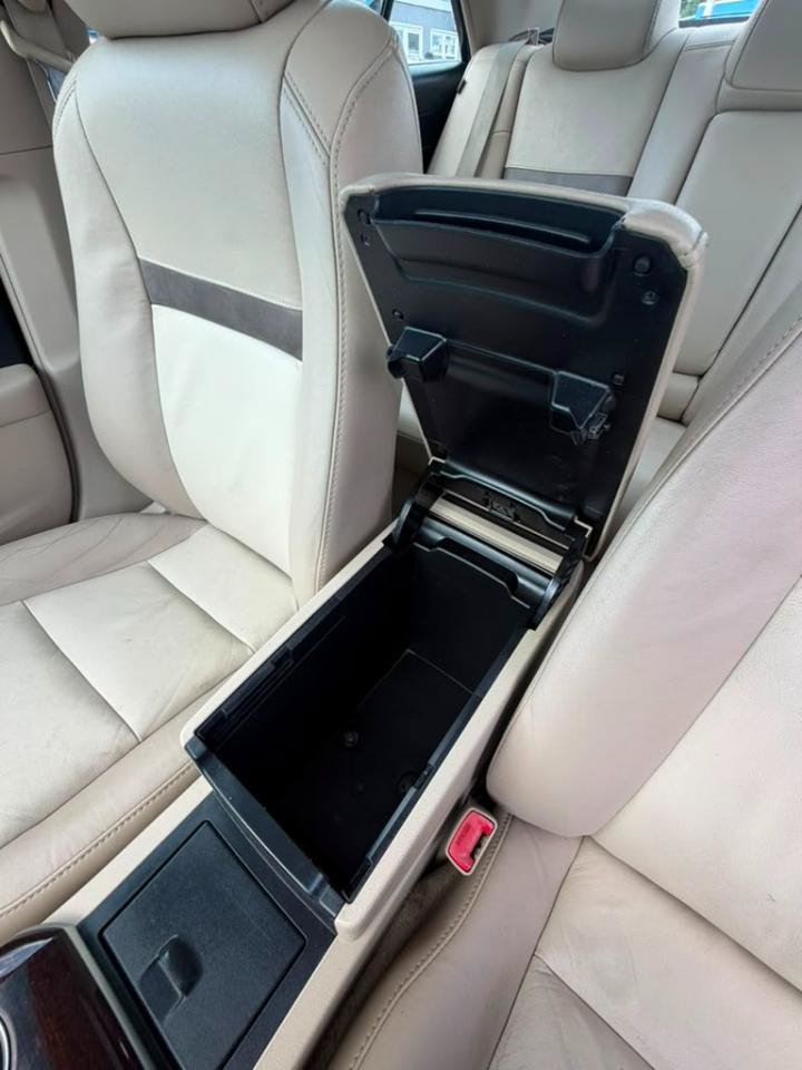 Used 2014 Toyota Camry XLE w/ Leather Package FWD image 21