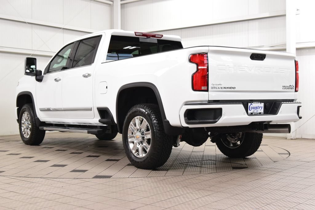 New 2026 Chevrolet Silverado 2500 High Country w/ High Country Premium Package AWD/4WD image 6
