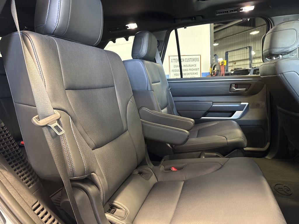 Used 2025 Toyota Sequoia Platinum w/ TRD Off-Road Package AWD/4WD image 32