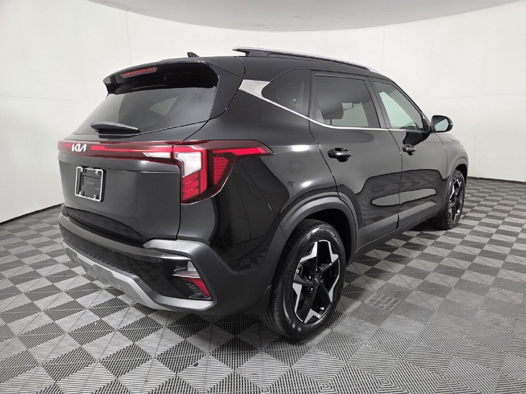 Used 2025 Kia Seltos EX w/ EX Sunroof Package FWD image 5