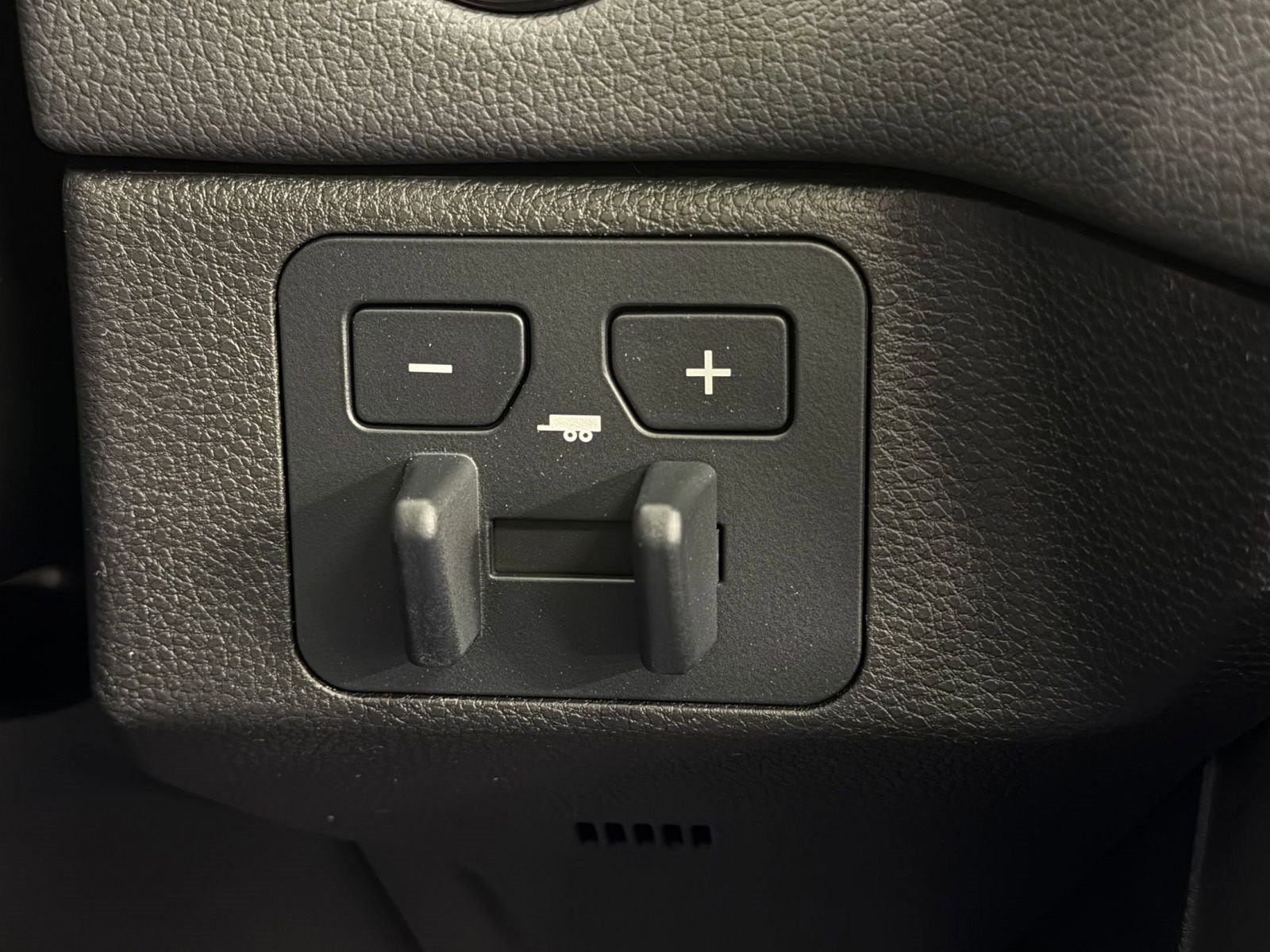 New 2026 Toyota Sequoia SR5 AWD/4WD image 36
