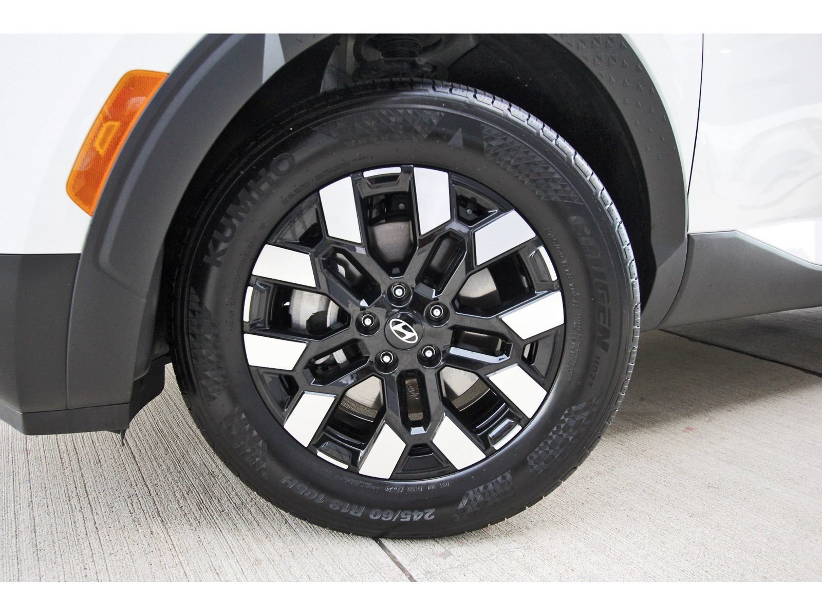 Certified 2026 Hyundai Santa Cruz SEL FWD image 30