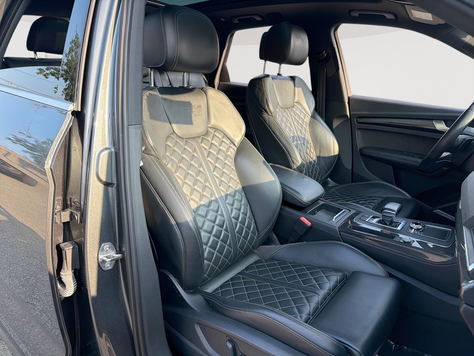 Used 2018 Audi SQ5 Premium Plus AWD/4WD image 28