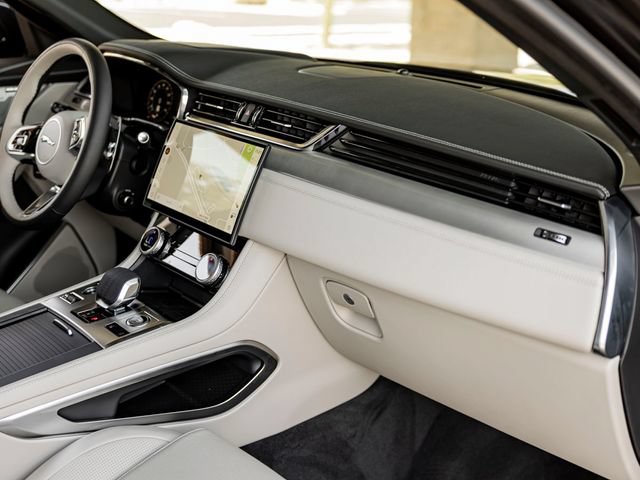 New 2026 Jaguar F-PACE R-Dynamic S AWD/4WD image 28